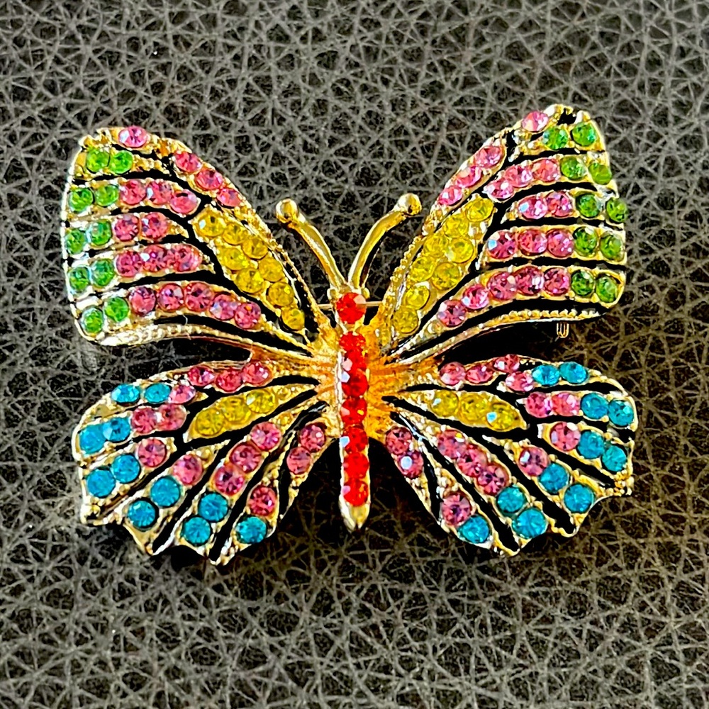 Crystal Butterfly Brooch Pins Jewelery perfect for all occasions.